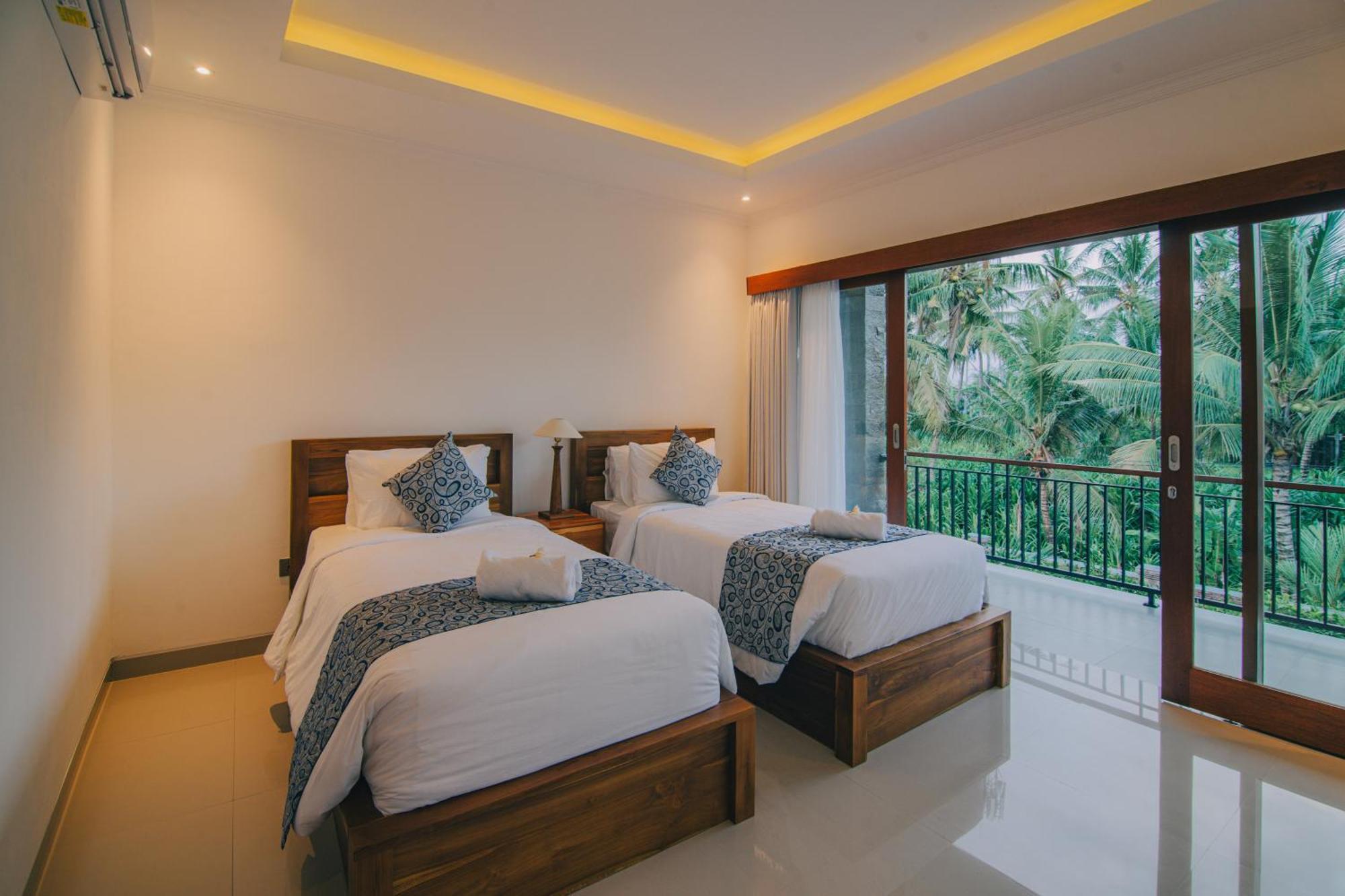 Cucukan Beach Guest House Gianyar  Bagian luar foto