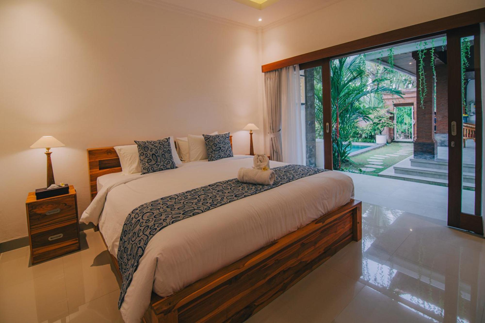 Cucukan Beach Guest House Gianyar  Bagian luar foto